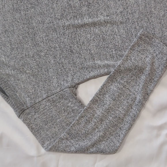 Abecrombie & Fitch Lightweight Long Sleeve Sweater, Color Heather Gray Size S - Picture 5 of 14